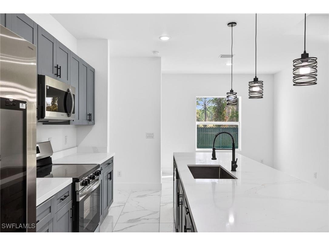 801 Pinecastle Drive Lehigh Acres FL 33974 226005467 image4