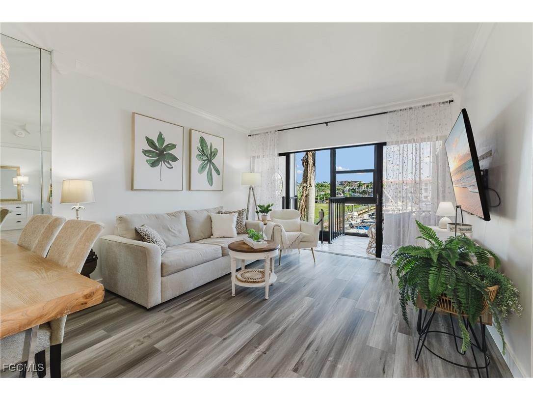 801 River Point Drive #102A Naples FL 34102 2025018135 image14