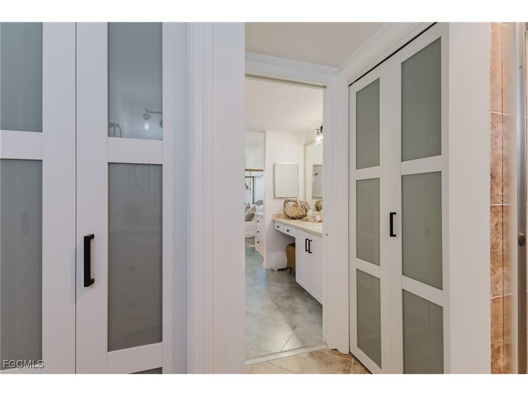 801 River Point Drive #102A Naples FL 34102 2025018135 image19