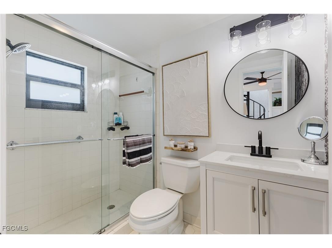 801 River Point Drive #102A Naples FL 34102 2025018135 image25