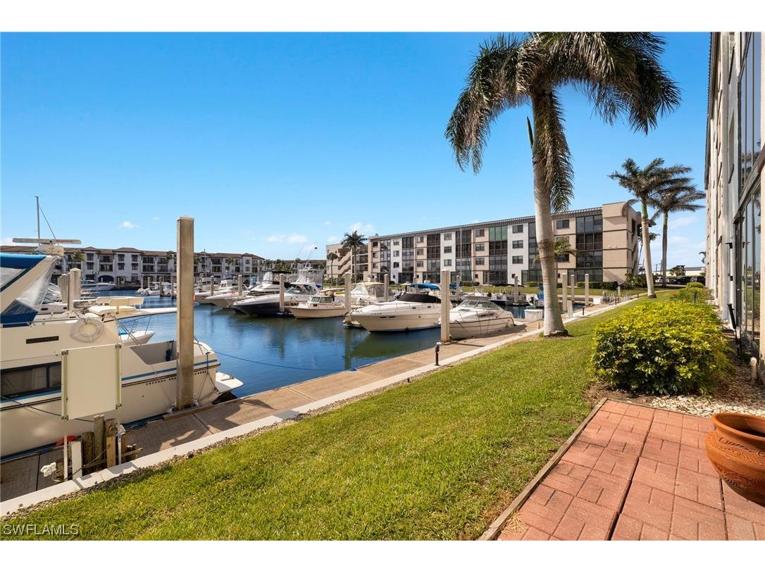 801 River Point Drive #102A Naples FL 34102 223023784 image1