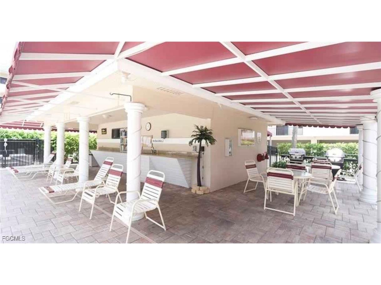 801 River Point Drive #201A Naples FL 34102 2025020295 image23