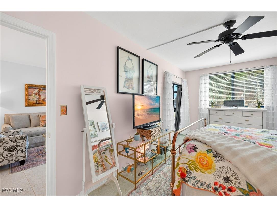 801 River Point Drive #203A Naples FL 34102 2025024343 image16