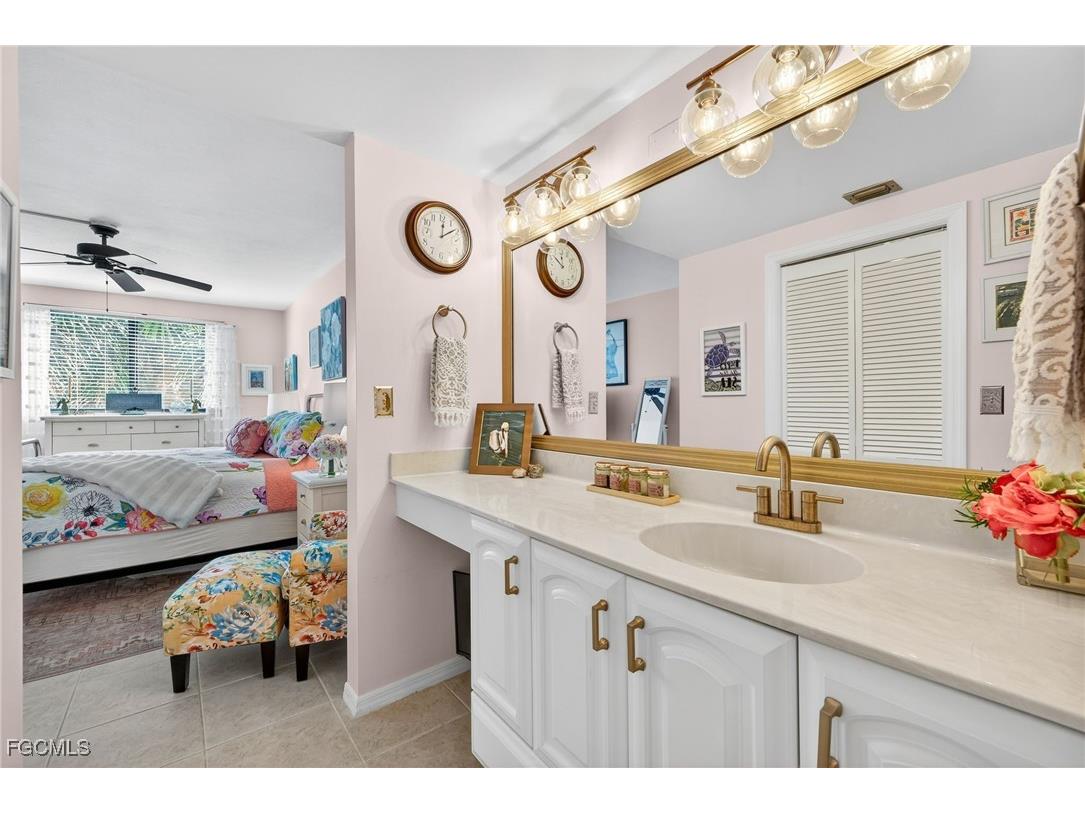 801 River Point Drive #203A Naples FL 34102 2025024343 image19