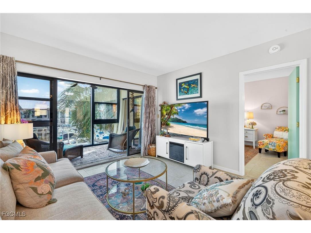 801 River Point Drive #203A Naples FL 34102 2025024343 image5