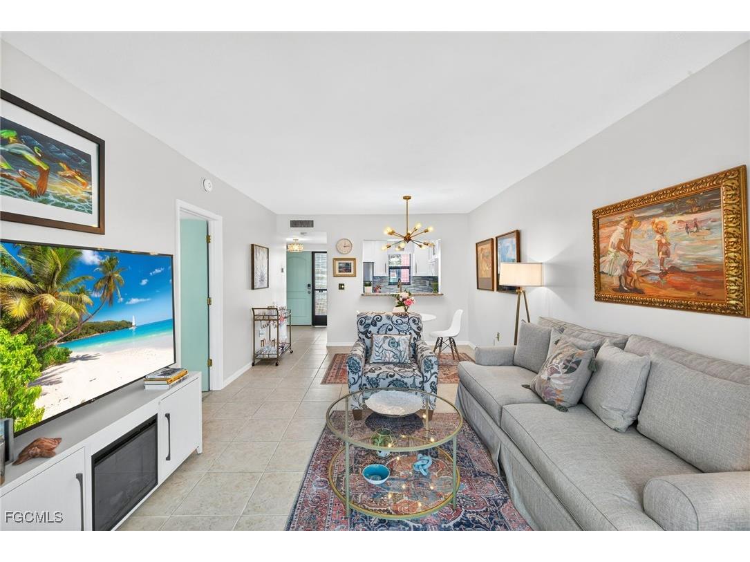801 River Point Drive #203A Naples FL 34102 2025024343 image7