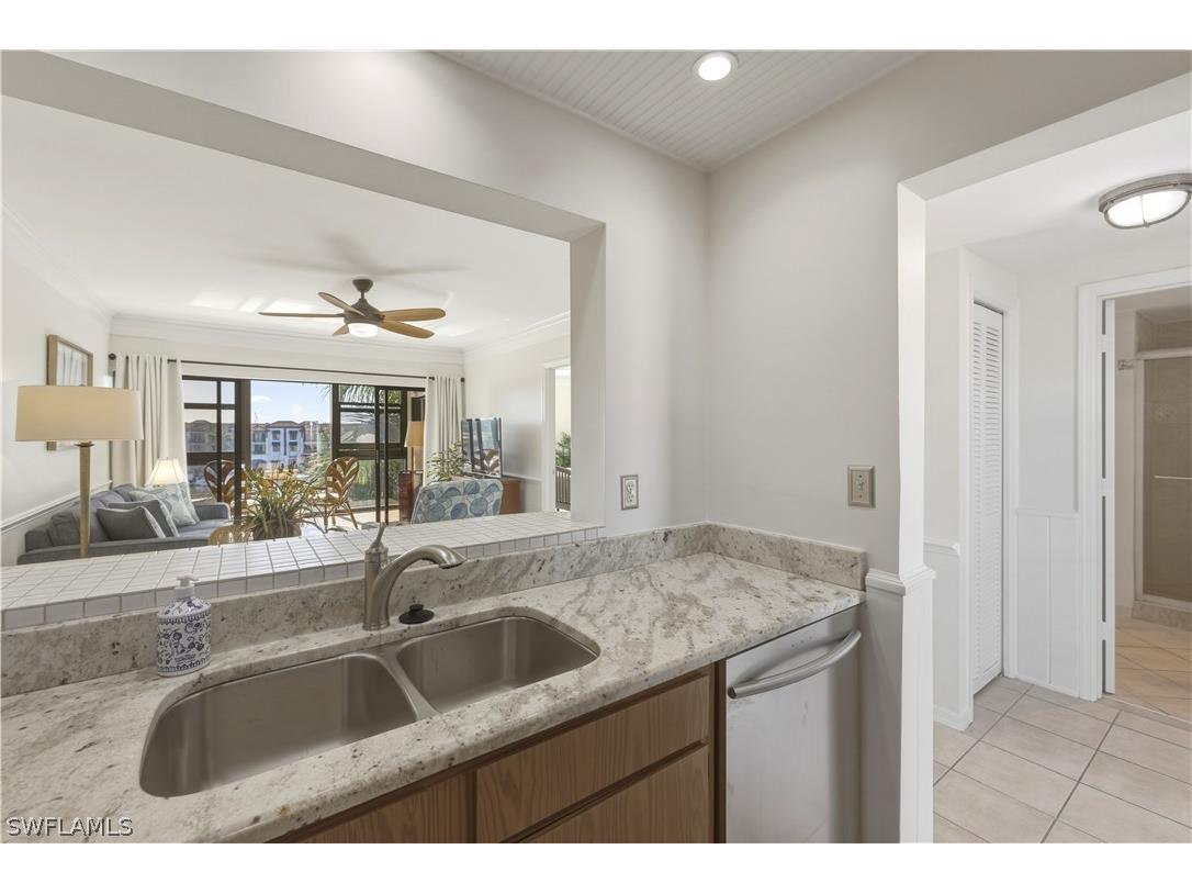 801 River Point Drive #303A Naples FL 34102 226011110 image7