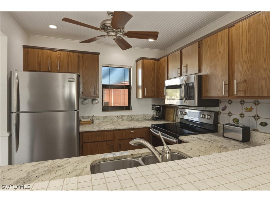 801 River Point Drive #303A Naples FL 34102 226011110 image8