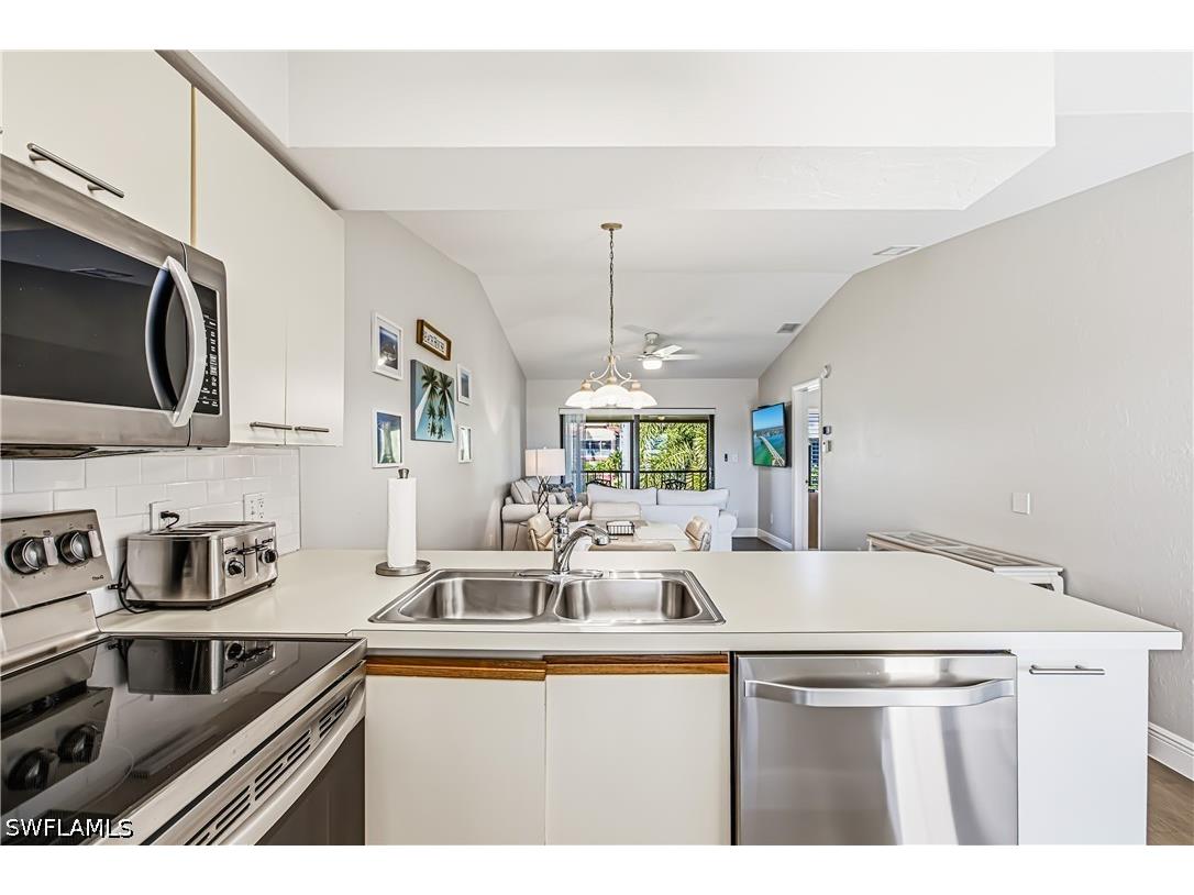 801 W Elkcam Circle #C6 Marco Island FL 34145 226023381 image9