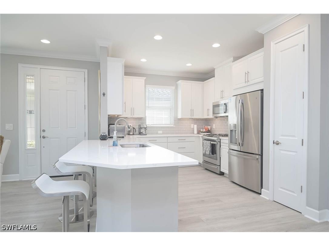 8013 Calle Canovas Court Naples FL 34114 226019090 image10