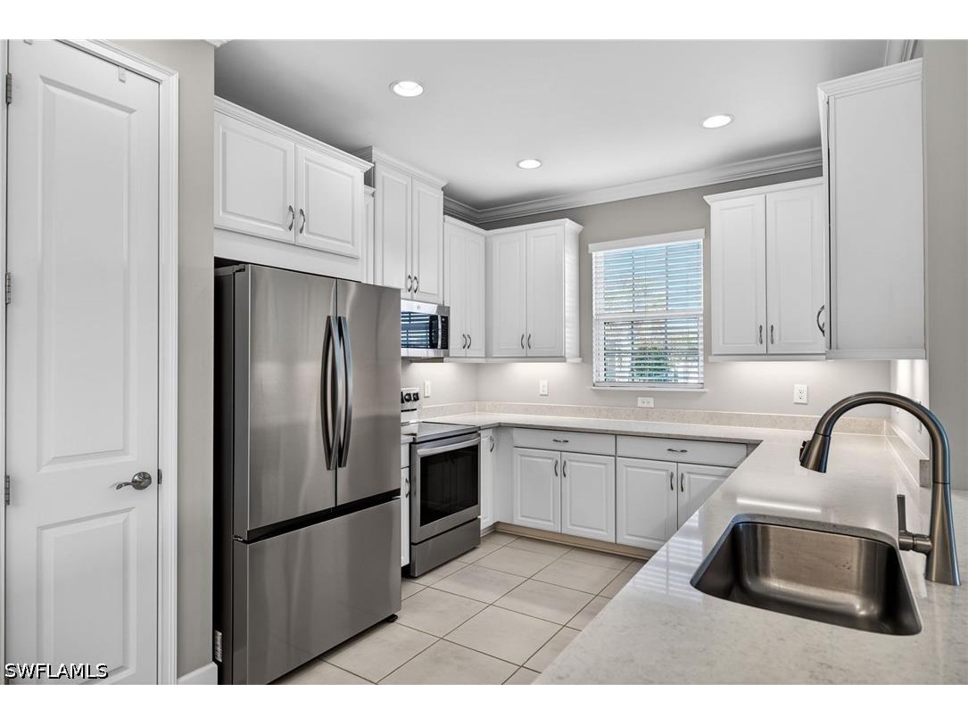 8017 Calle Canovas Court Naples FL 34114 226013969 image10