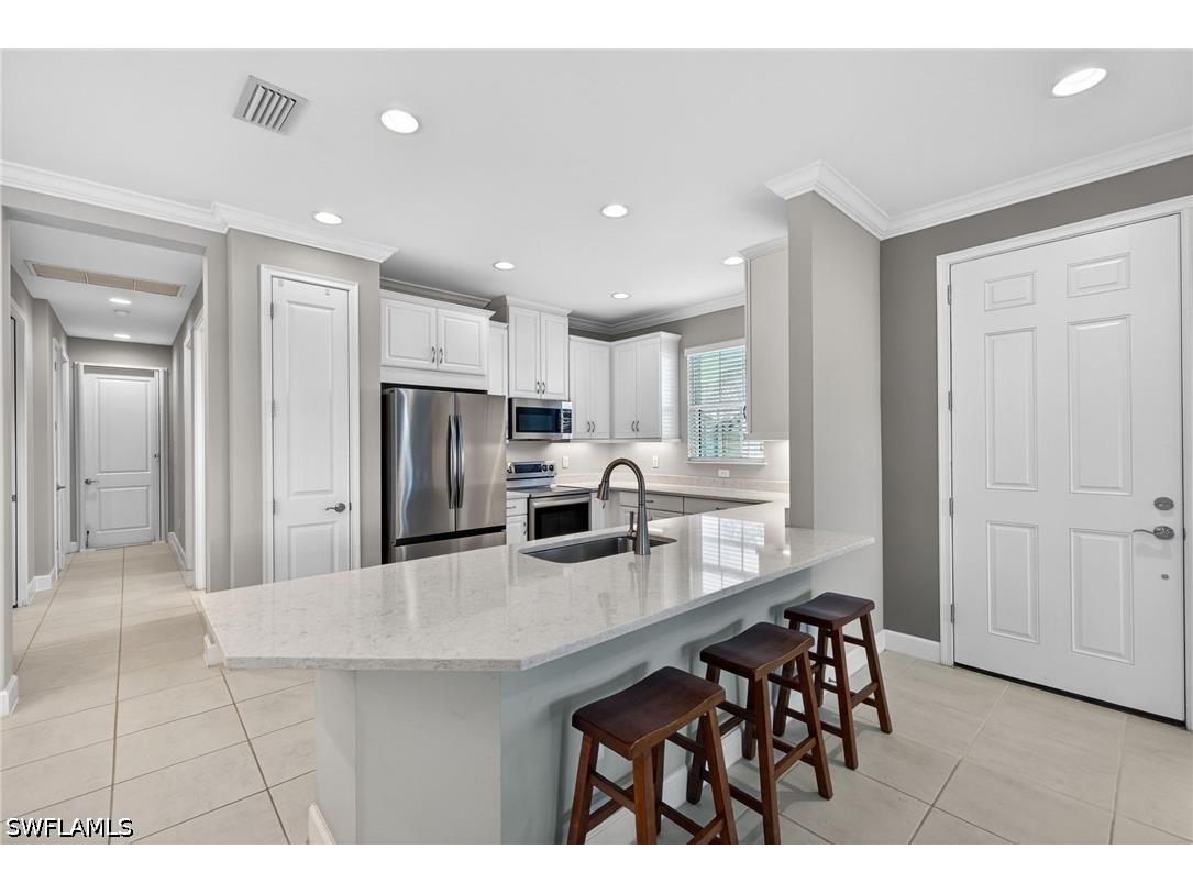 8017 Calle Canovas Court Naples FL 34114 226013969 image8