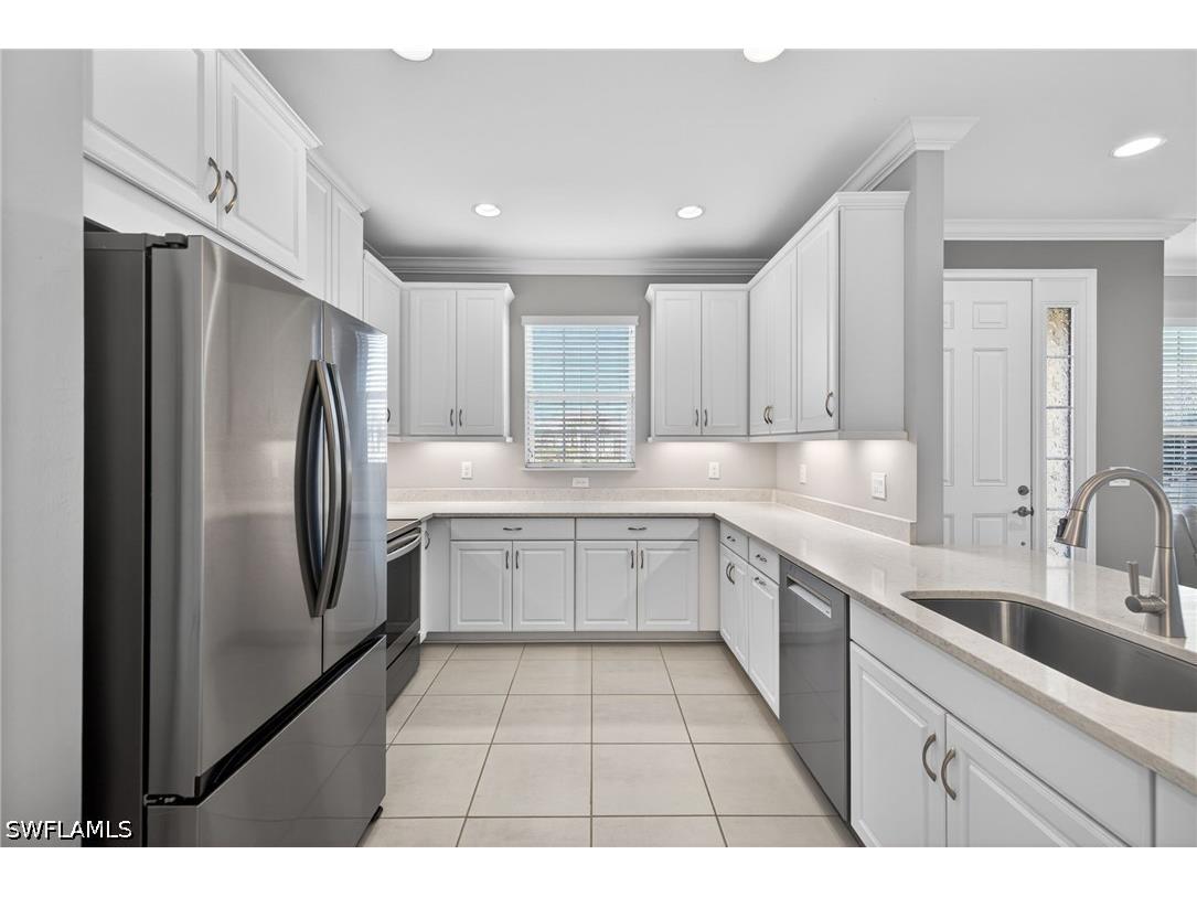 8017 Calle Canovas Court Naples FL 34114 226013969 image9