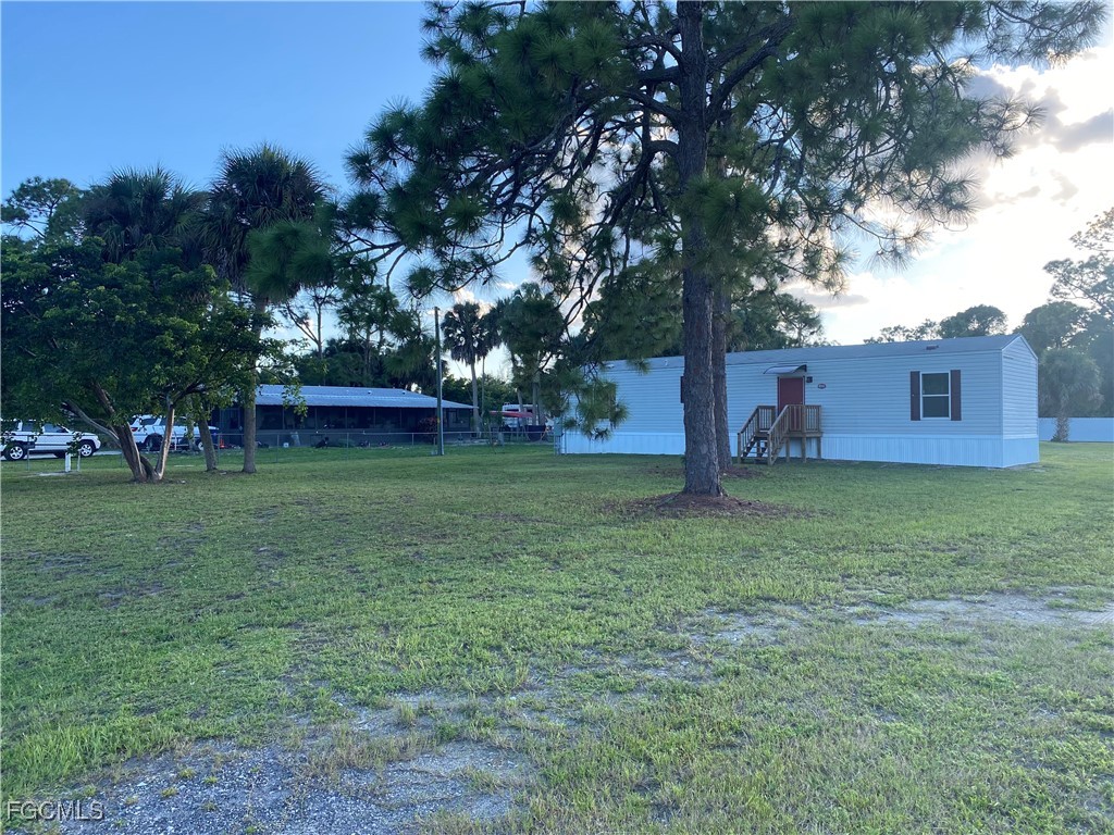 8018 Grady Drive North Fort Myers FL 33917 2025018665 image17