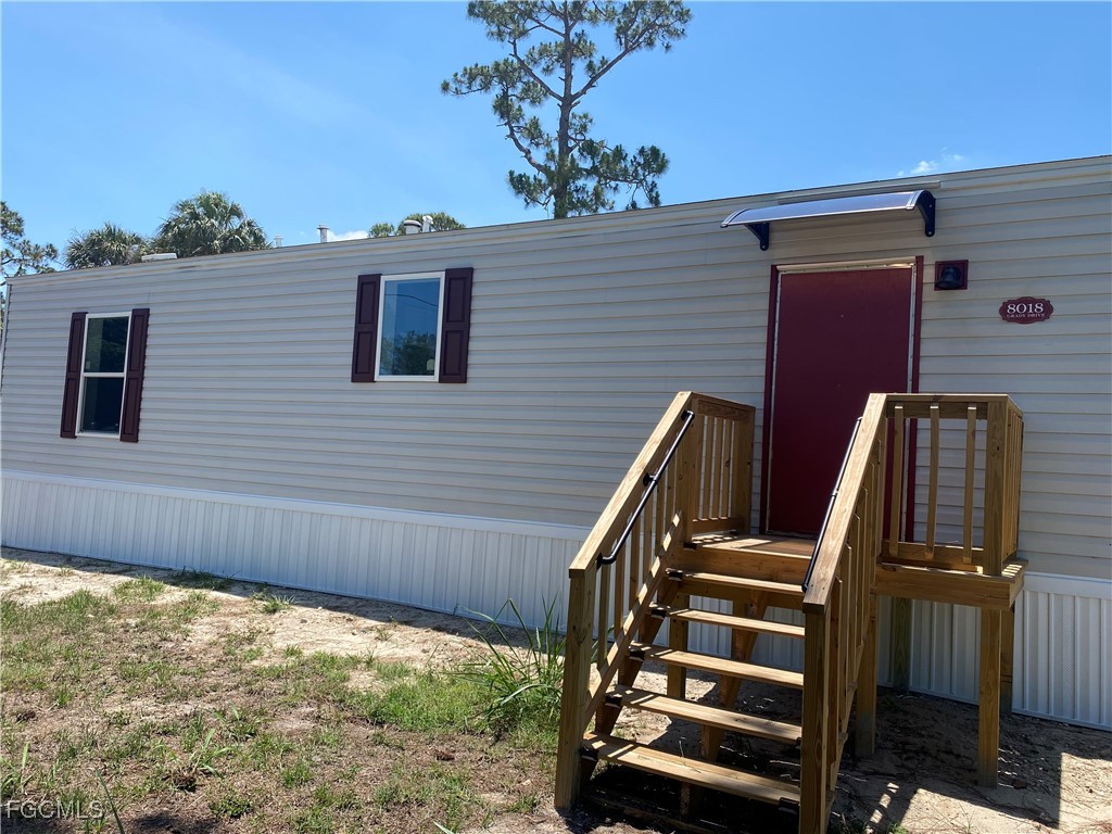 8018 Grady Drive North Fort Myers FL 33917 2025018665 image2