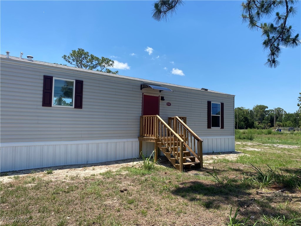 8018 Grady Drive North Fort Myers FL 33917 2025018665 image3