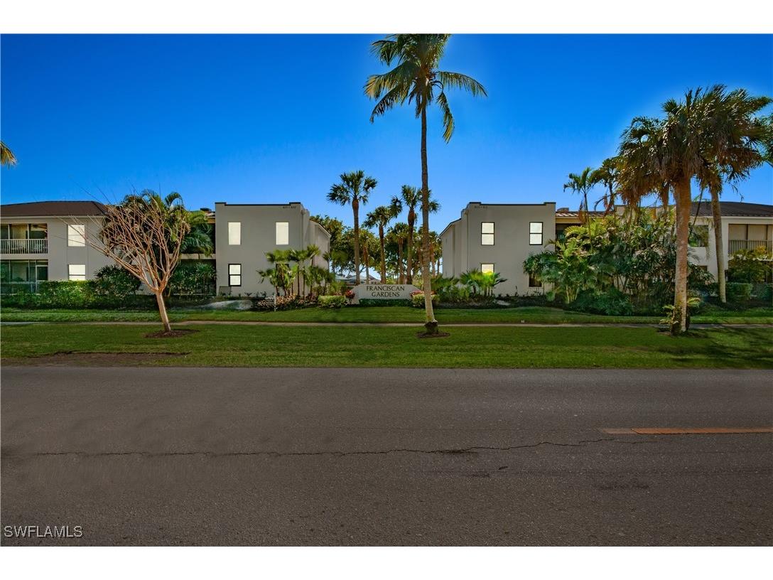 802 10th Avenue S #802 Naples FL 34102 225079052 image13