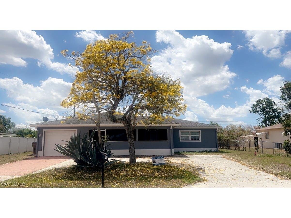 802 Coral Avenue Lehigh Acres FL 33936 222079737 image1