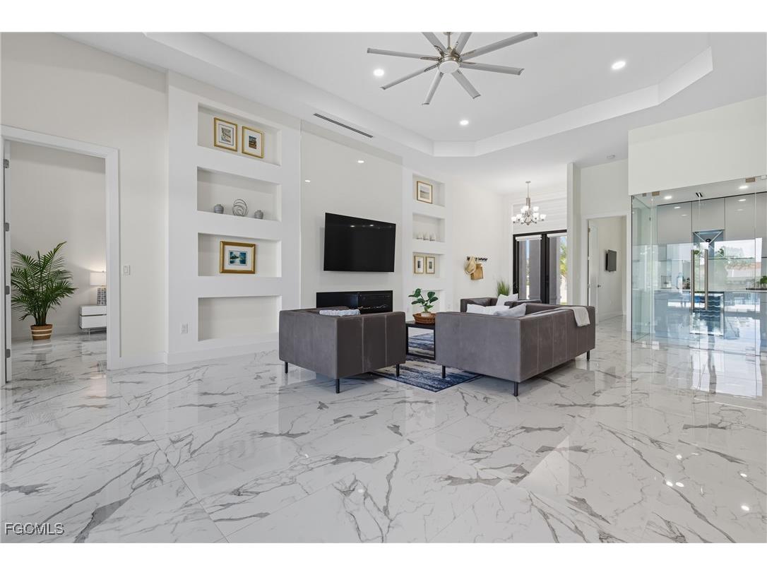 802 El Dorado Parkway E Cape Coral FL 33904 2025010550 image2