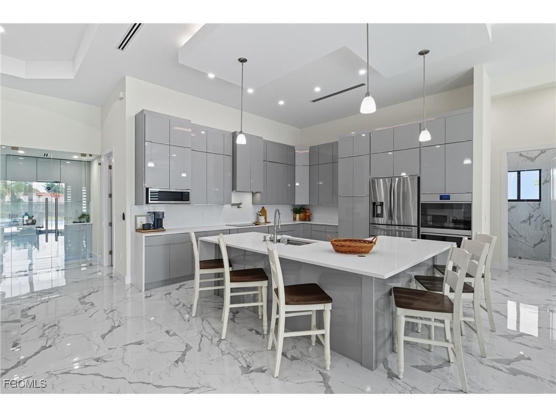 802 El Dorado Parkway E Cape Coral FL 33904 2025010550 image5