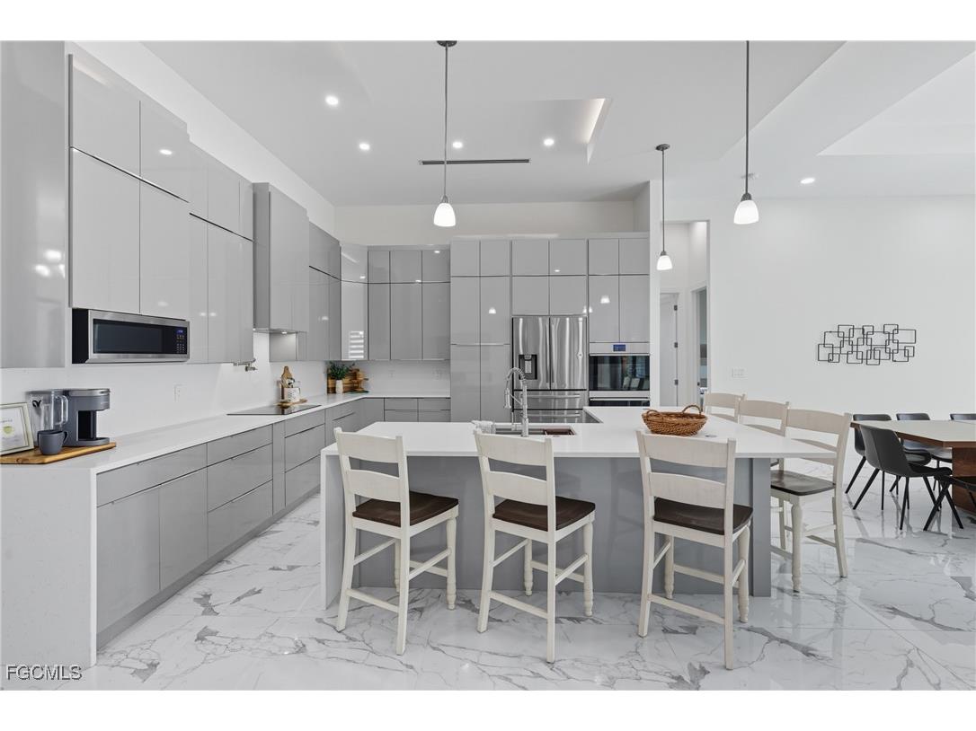 802 El Dorado Parkway E Cape Coral FL 33904 2025010550 image7