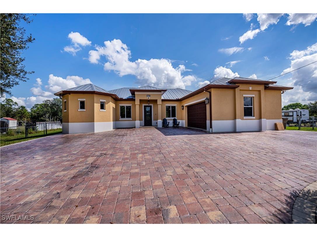 802 Poinsettia Avenue Lehigh Acres FL 33972 225011100 image2