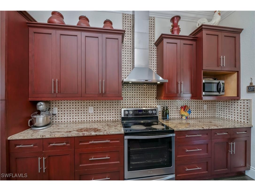 802 Poinsettia Avenue Lehigh Acres FL 33972 225011100 image8