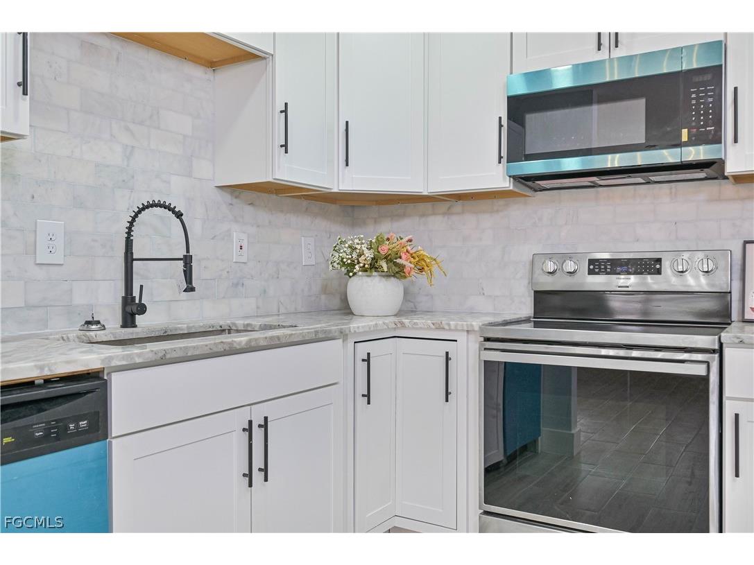 802 Taylor Lane Lehigh Acres FL 33936 2026013526 image7