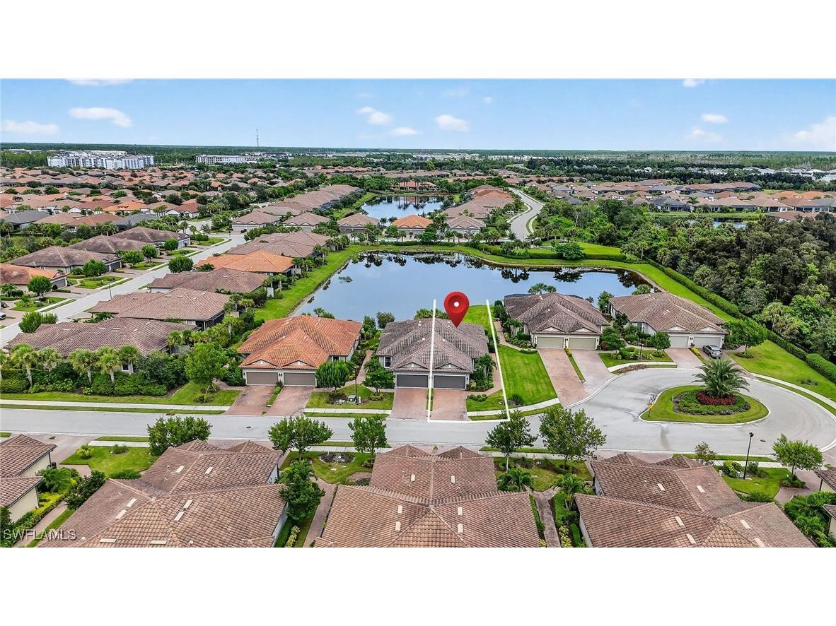 8021 Calle Canovas Court Naples FL 34114 225072084 image1