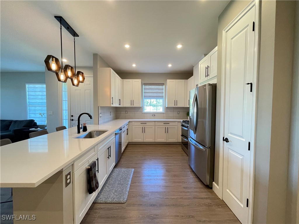 8021 Calle Canovas Court Naples FL 34114 225077950 image4