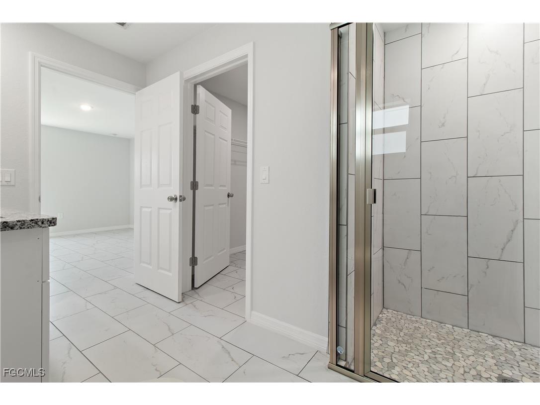 8022 Melody Circle Labelle FL 33935 2025015076 image11