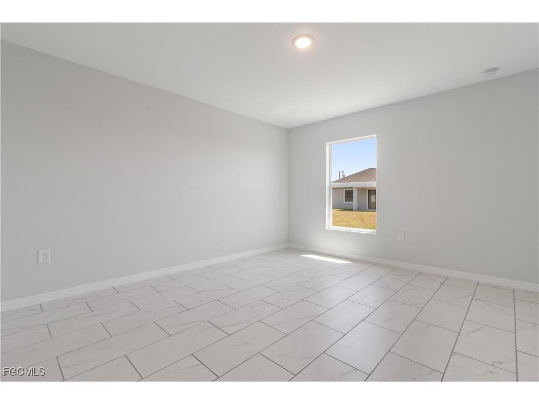 8022 Melody Circle Labelle FL 33935 2025015076 image14