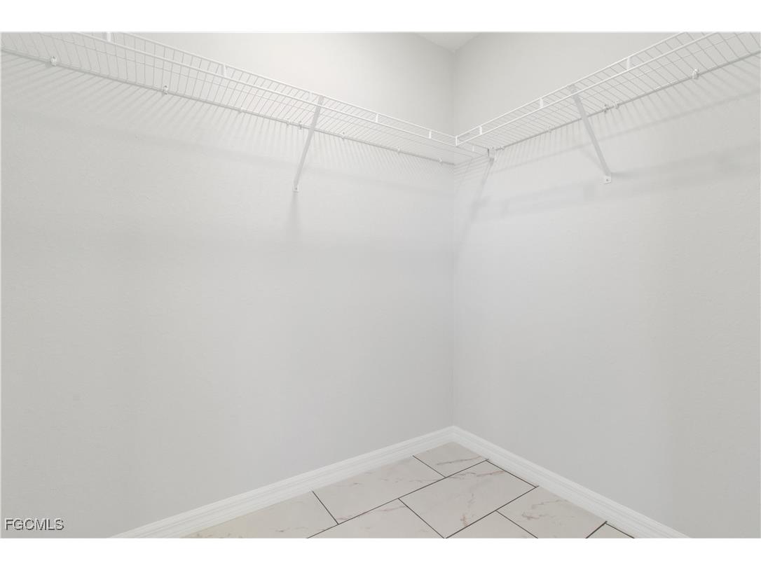 8022 Melody Circle Labelle FL 33935 2025015076 image16