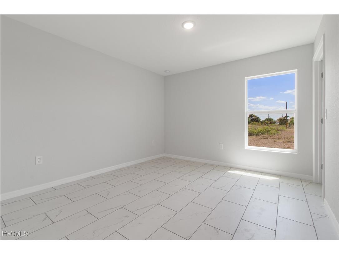 8022 Melody Circle Labelle FL 33935 2025015076 image19