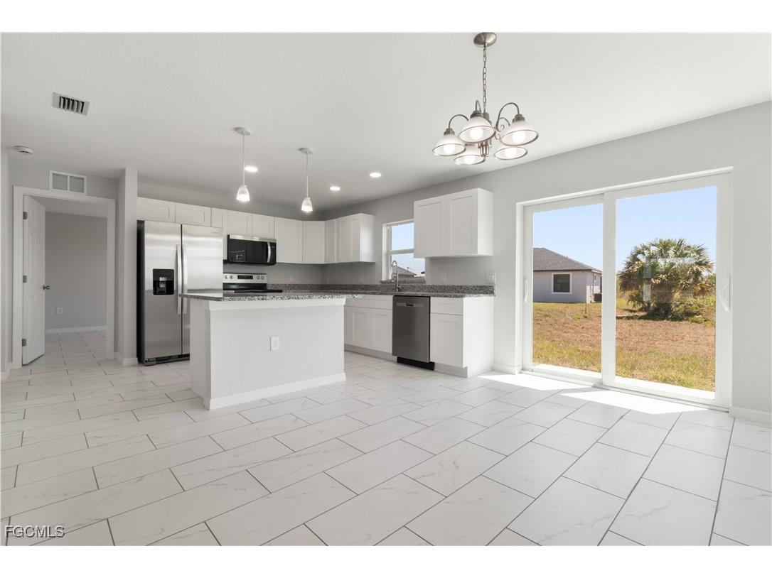 8022 Melody Circle Labelle FL 33935 2025015076 image6