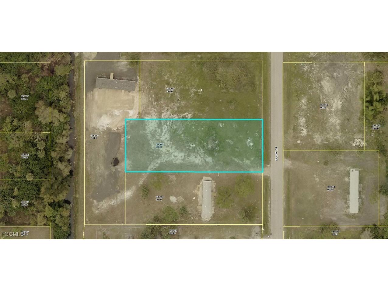 8024 Grady Drive North Fort Myers FL 33917 2025006981 image1