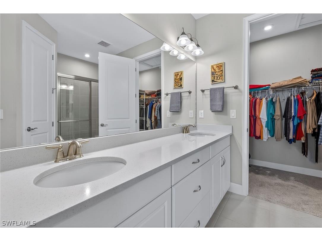 8025 Calle Canovas Court Naples FL 34114 226009697 image21