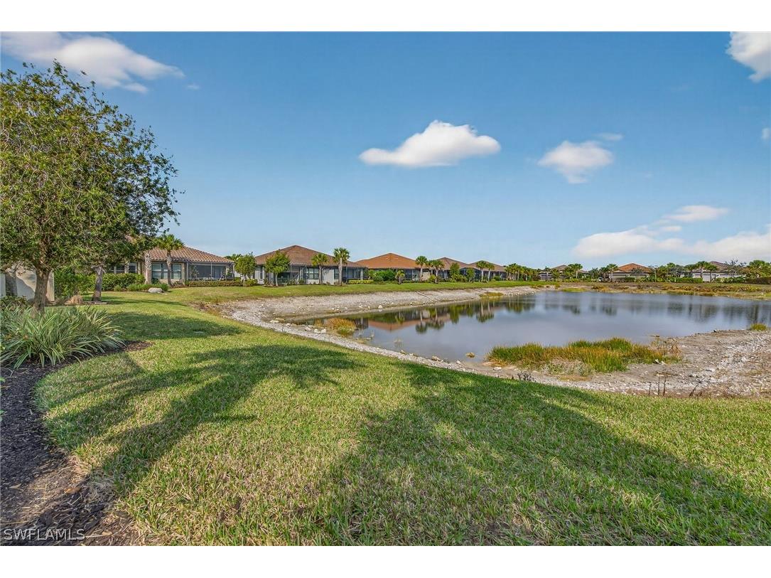 8025 Calle Canovas Court Naples FL 34114 226009697 image6