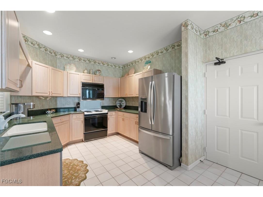 8026 Glen Abbey Circle Fort Myers FL 33912 2026003562 image6