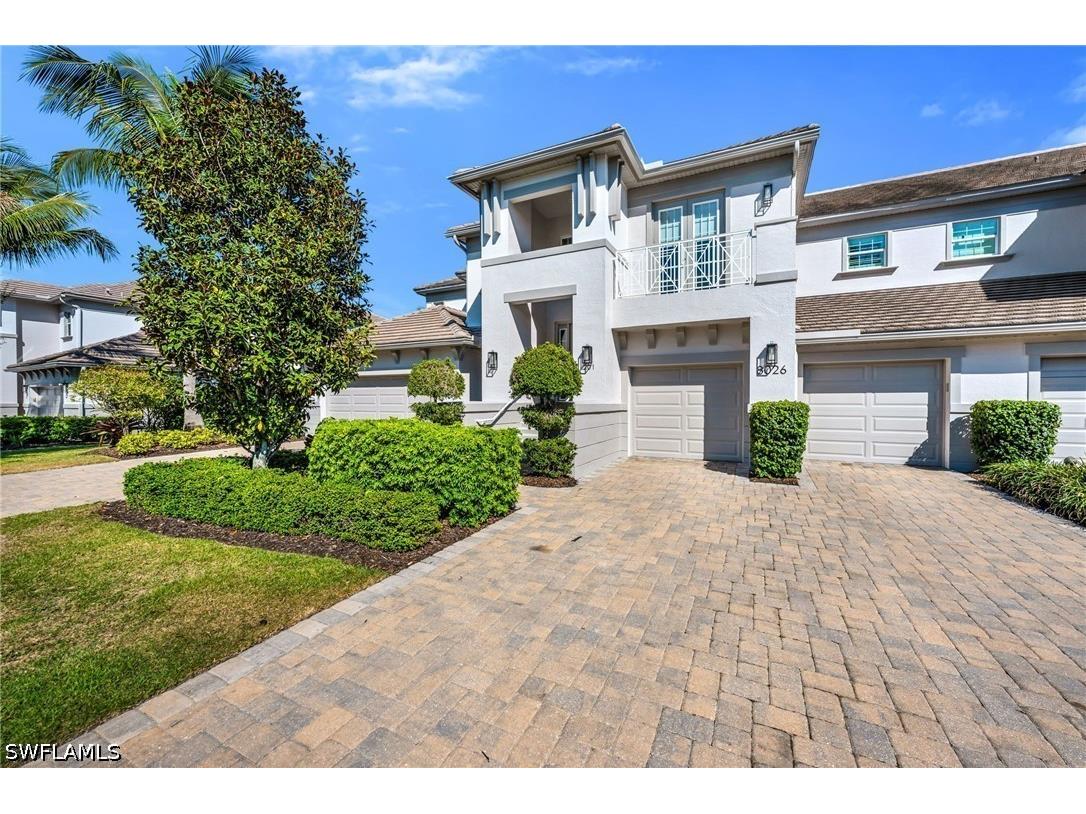8026 Signature Club Circle #5-201 Naples FL 34113 226012659 image1