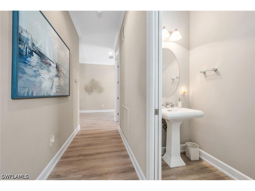 8026 Signature Club Circle #5-201 Naples FL 34113 226012659 image18