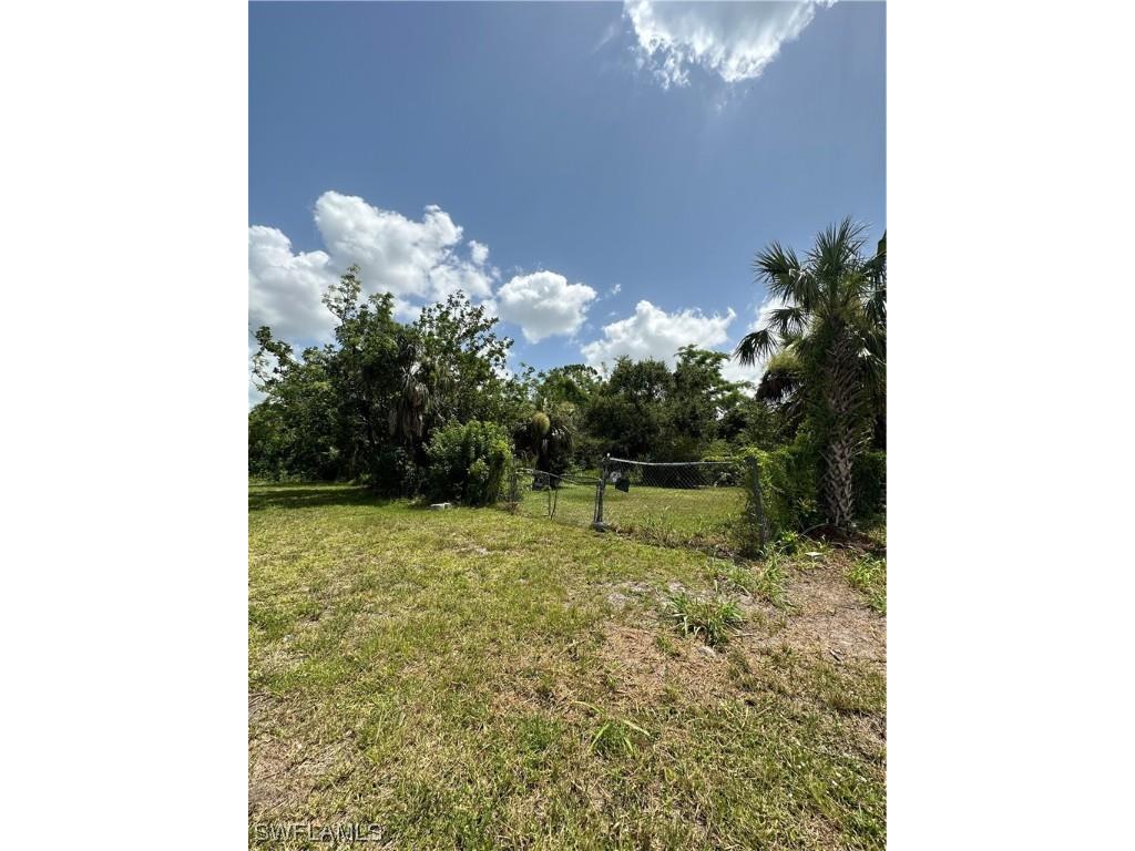 8027 Grady Drive North Fort Myers FL 33917 223048933 image1