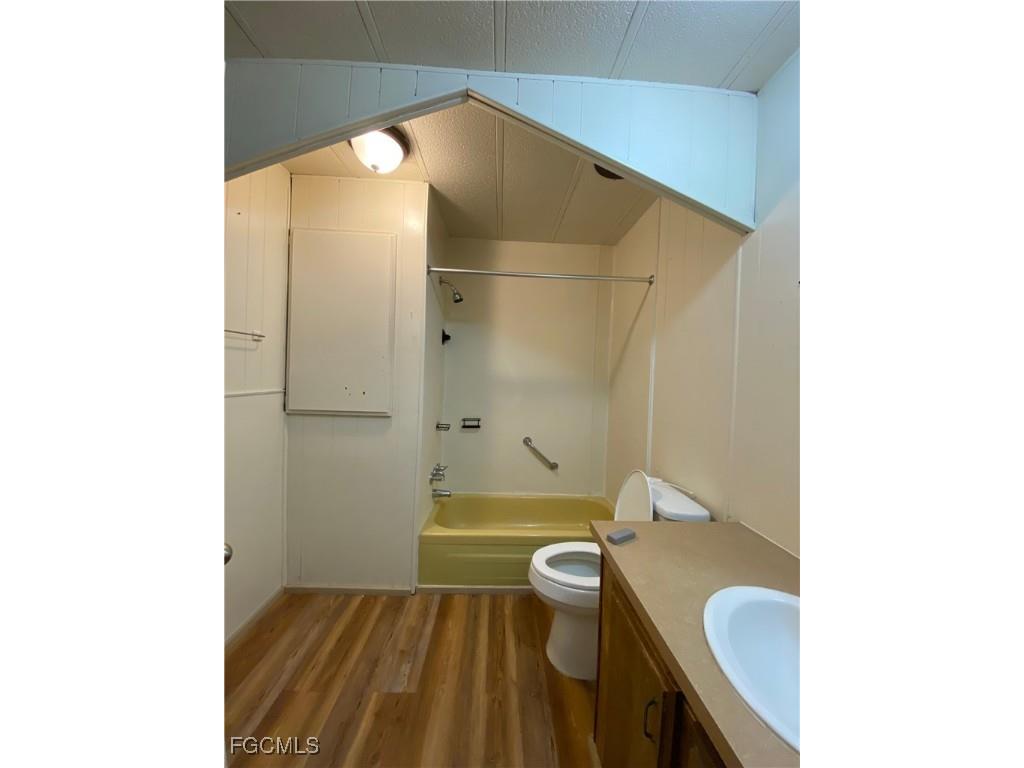 2331 Gish Drive North Fort Myers FL 33917 2025023065 image19