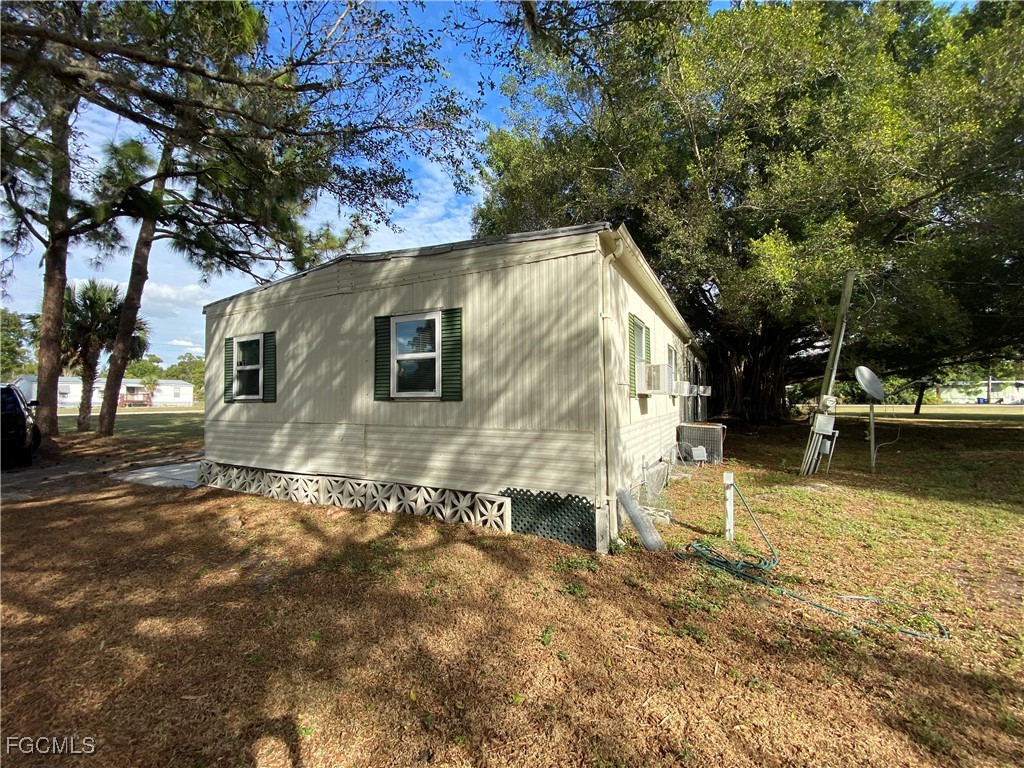 2331 Gish Drive North Fort Myers FL 33917 2025023065 image21