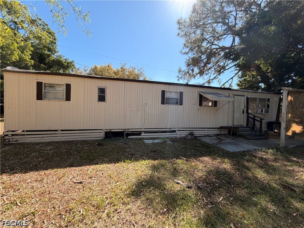8028 Breeze Drive North Fort Myers FL 33917 2026014084 image1
