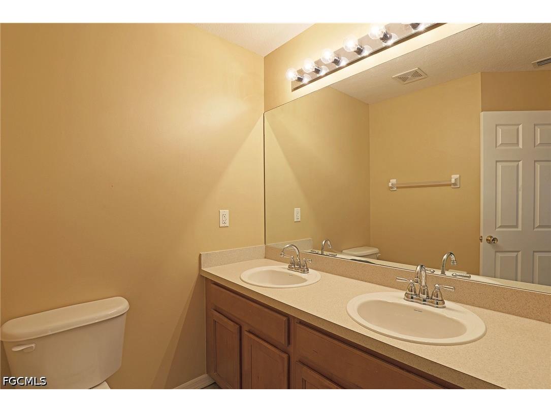 8029 Casa Palermo Circle Fort Myers FL 33966 2026019149 image19