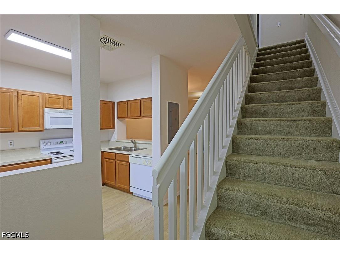 8029 Casa Palermo Circle Fort Myers FL 33966 2026019149 image4