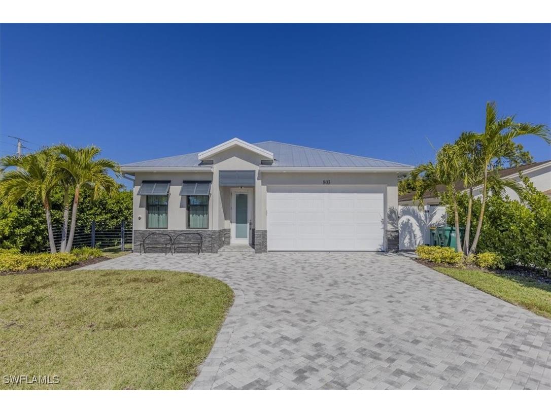 803 92nd Avenue N Naples FL 34108 226005026 image1