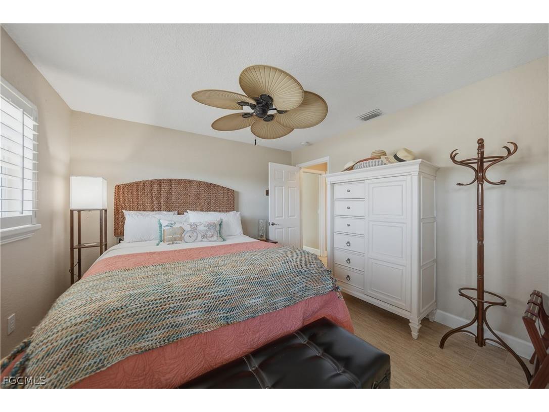 803 Lucia Drive Punta Gorda FL 33950 2026008785 image28