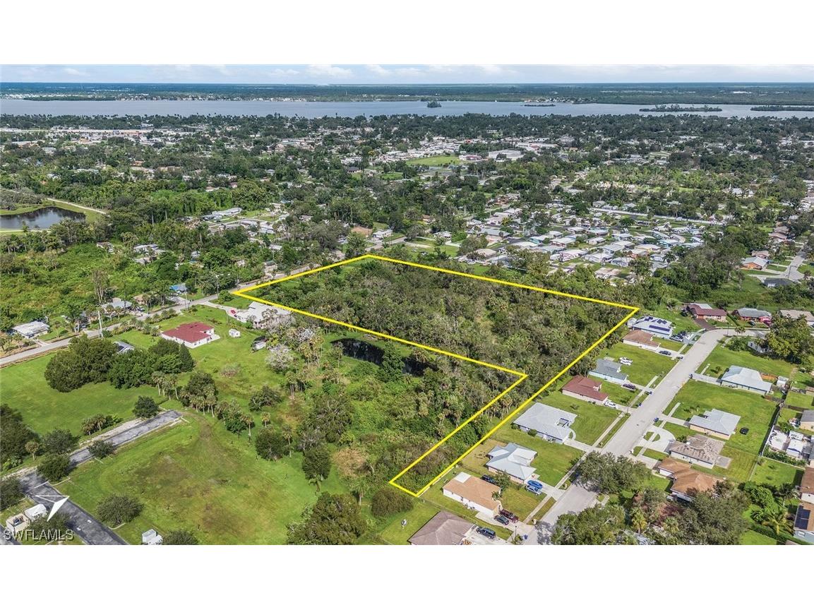 803 Nuna Avenue Fort Myers FL 33905 223082840 image1